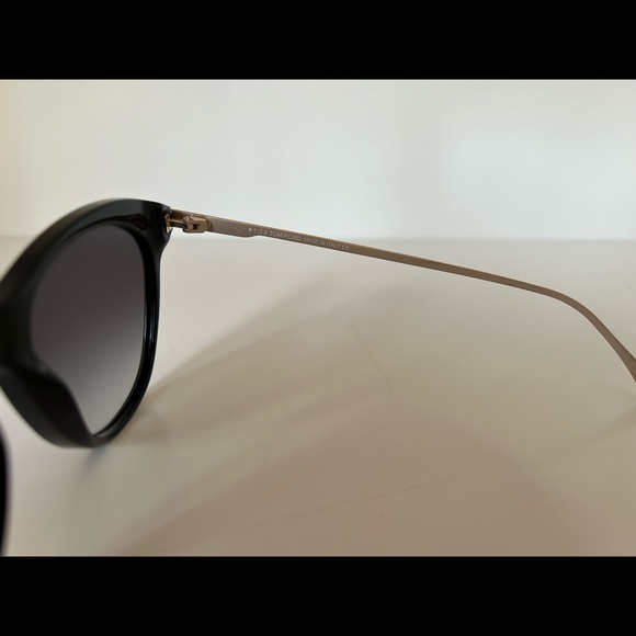 Tom Ford sunglasses - Picture 3 of 5
